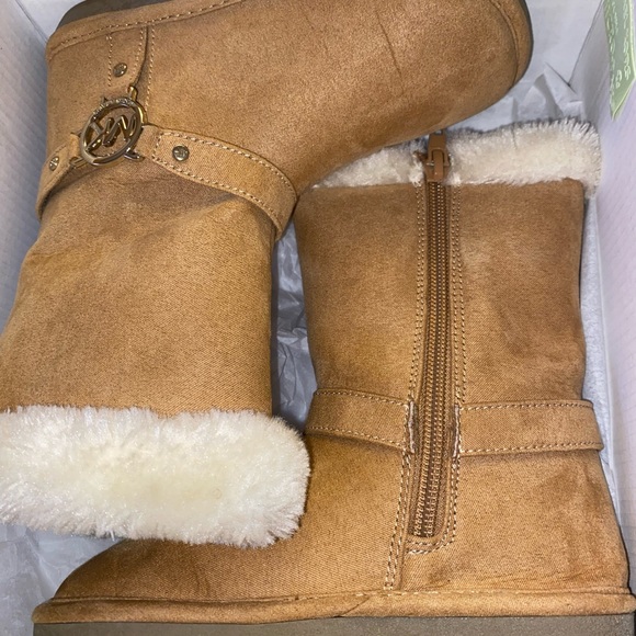 Toddler Girl Michael Kors boots - Picture 11 of 12